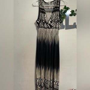 Women’s size 2X black and white dress